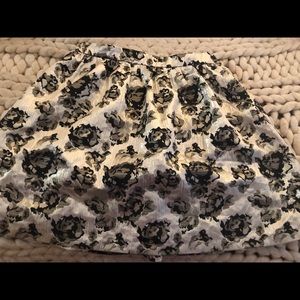 Floral Silver Mini Skirt 🍾